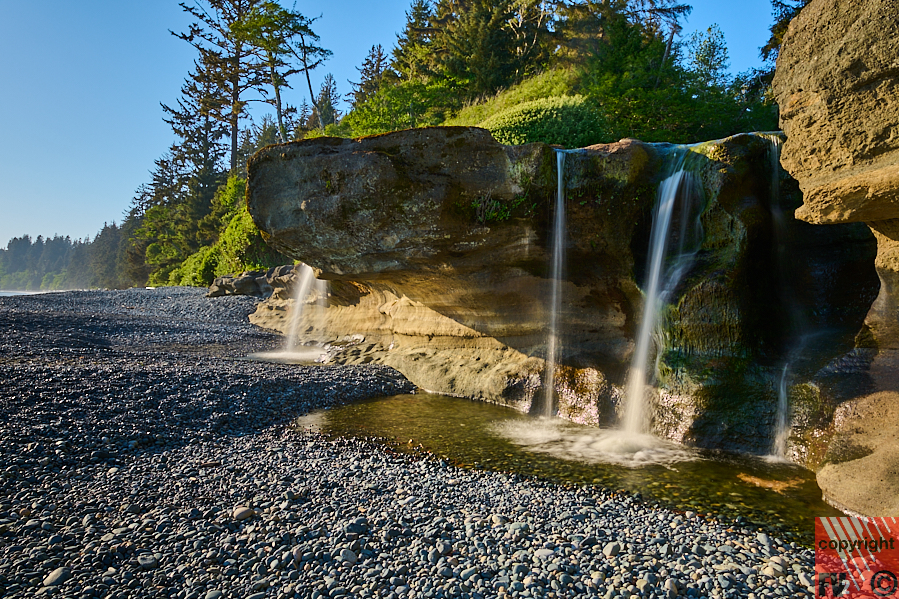 1609 Vancouver Island, Sandcut Beach Waterfall